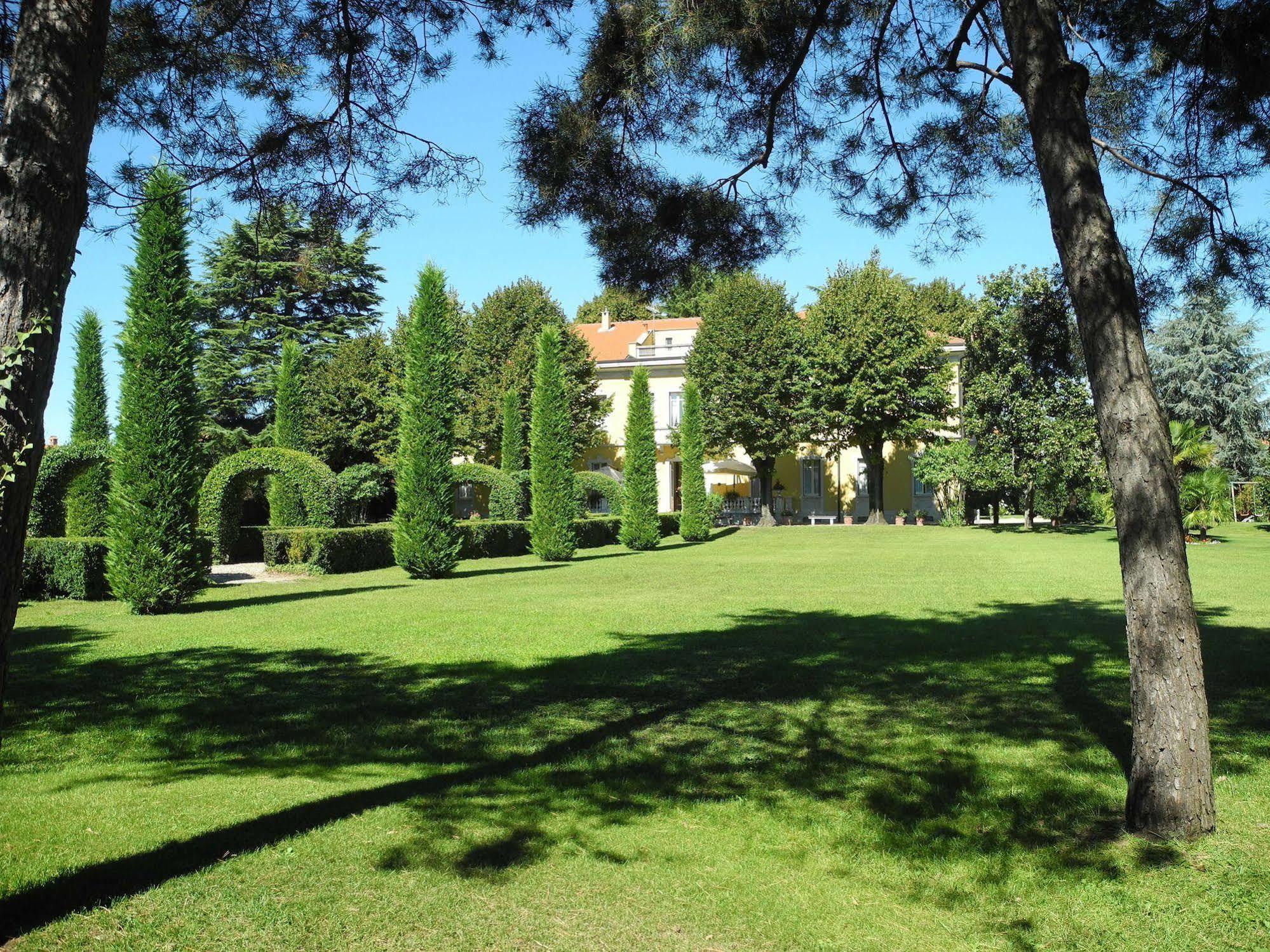 Villa Verganti Veronesi Inveruno Eksteriør billede